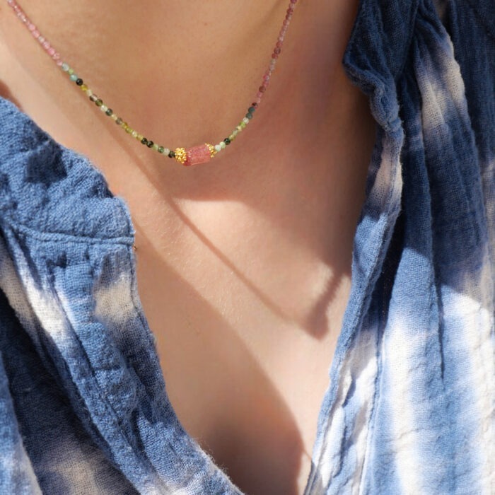 ras de cou en pierres naturelles