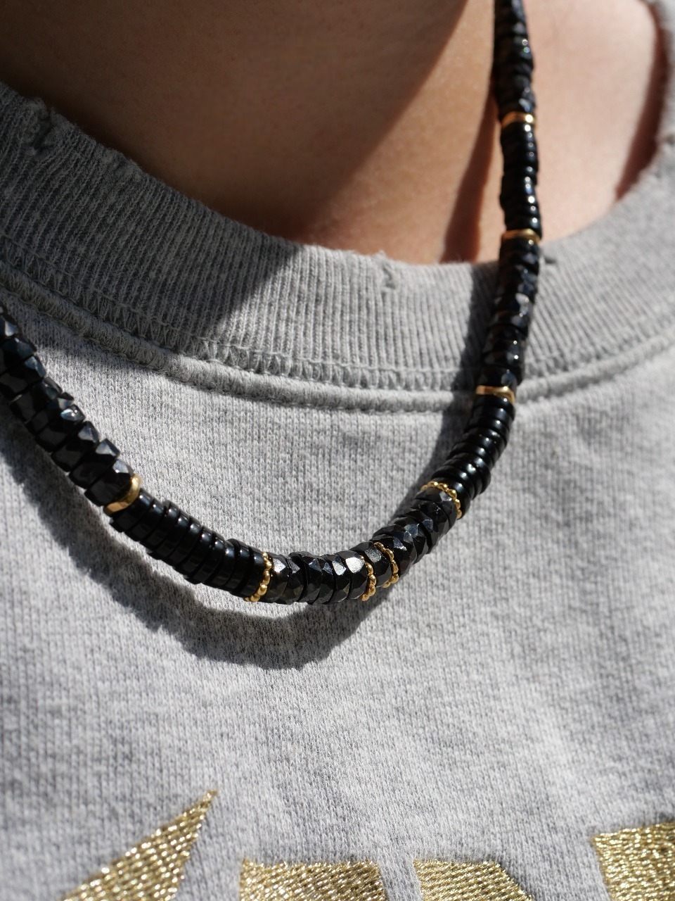 collier noir, collier chic