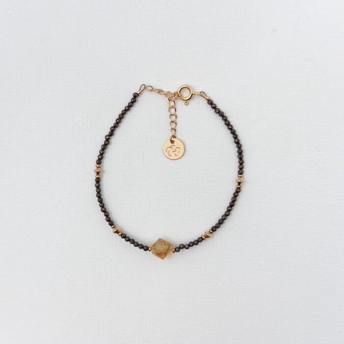 Bracelet fin en pierres naturelles kaki