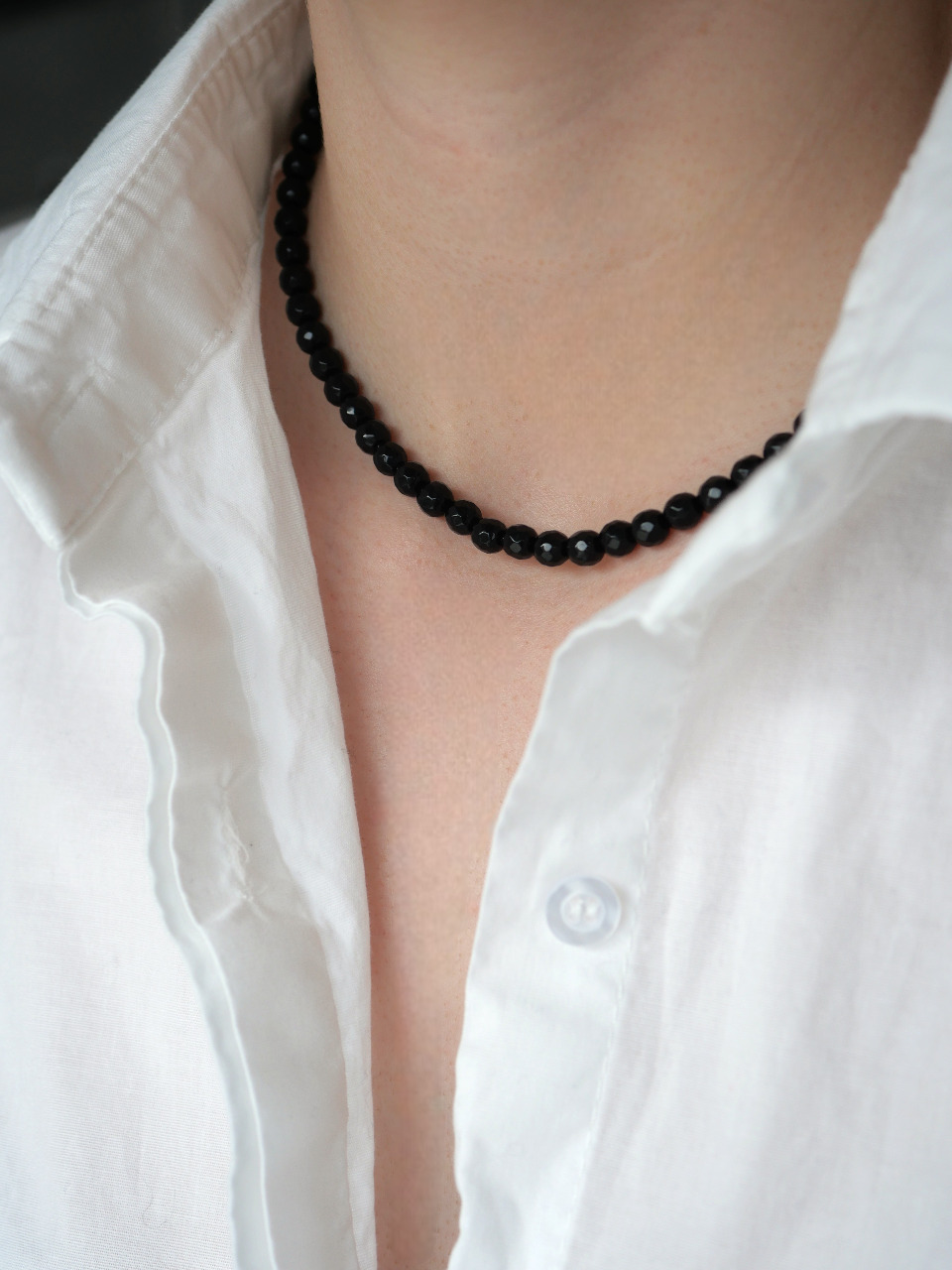 collier en pierres noires naturelles