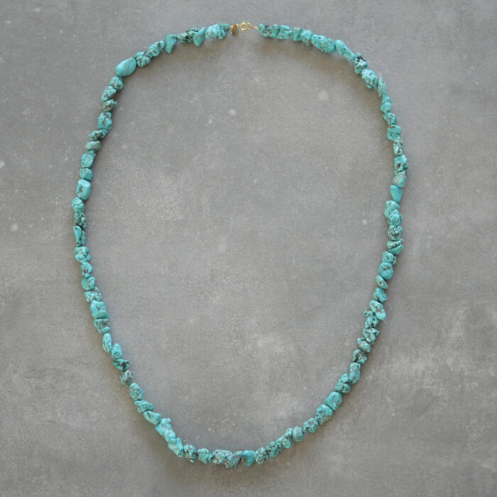 Collier sautoir en pierres naturelles