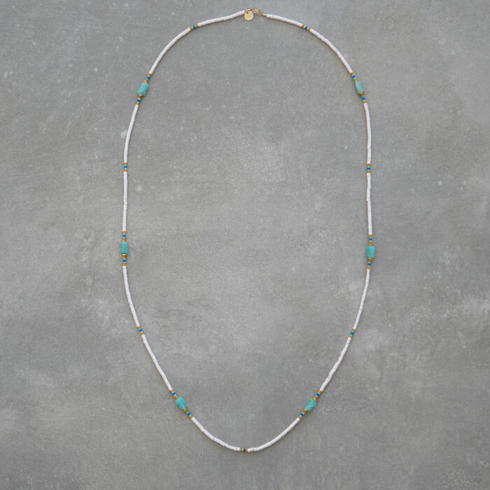 Collier sautoir en pierres naturelles