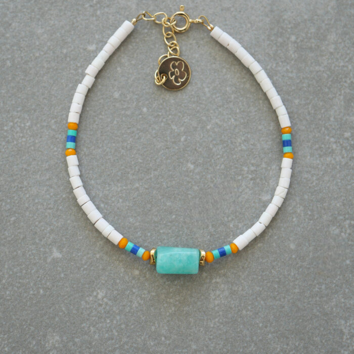 Bracelet en coquillage et pierres naturelles