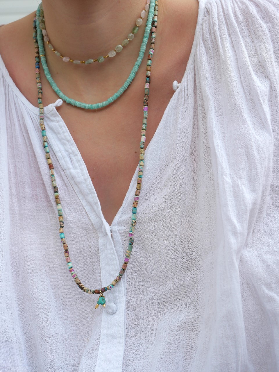 Collier en pierres naturelles turquoises